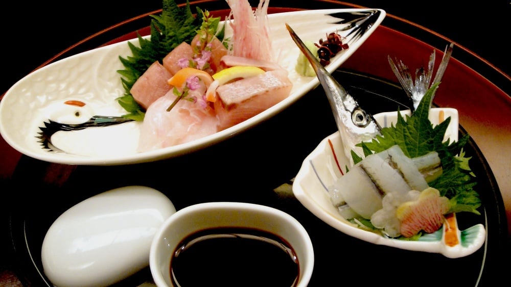 サヨリの刺身は淡白で上品な味！