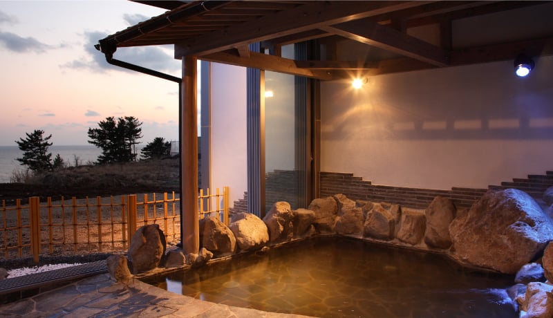 ハタハタ館の温泉